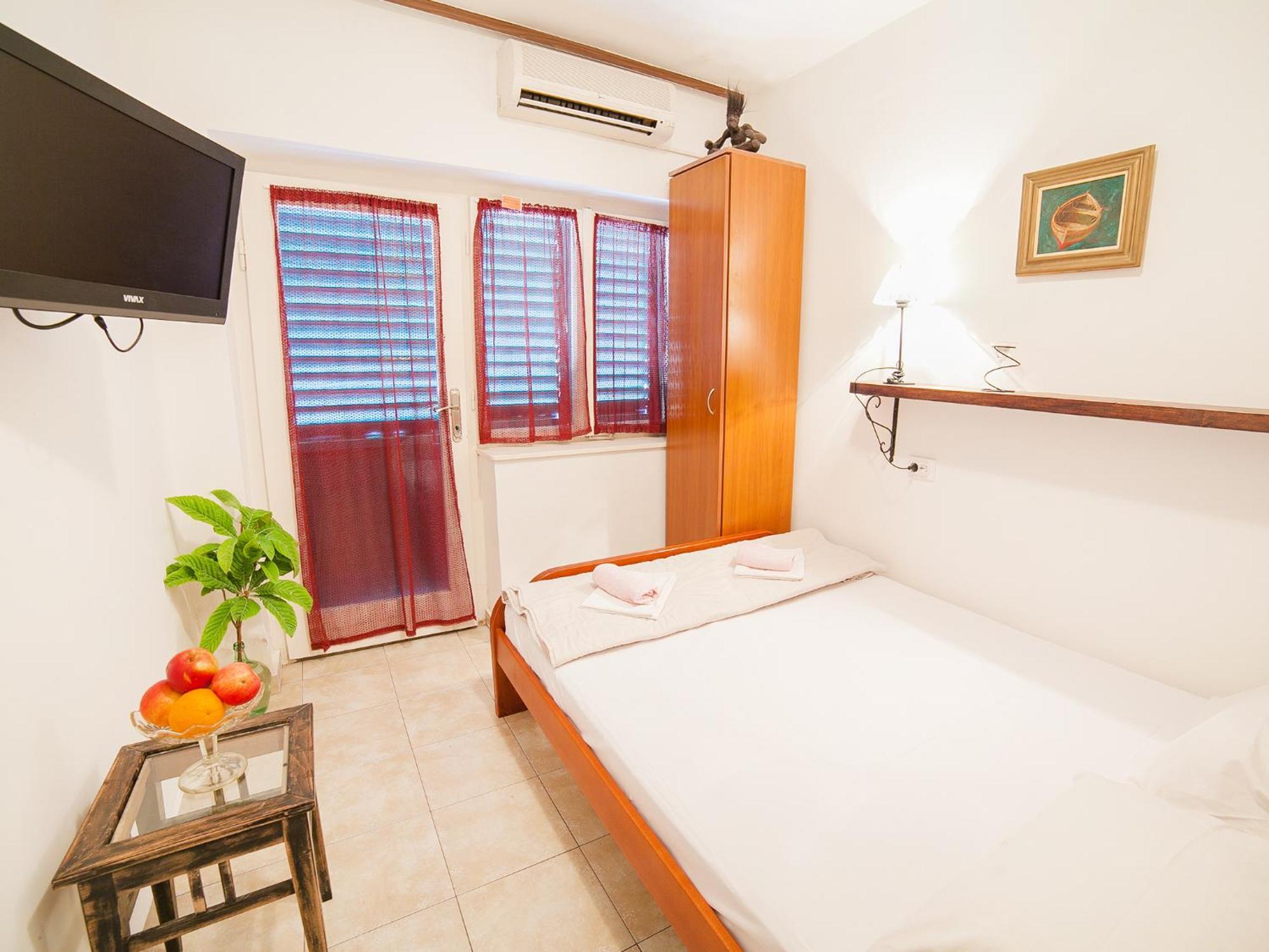 Guest House Amfora ブドヴァ エクステリア 写真