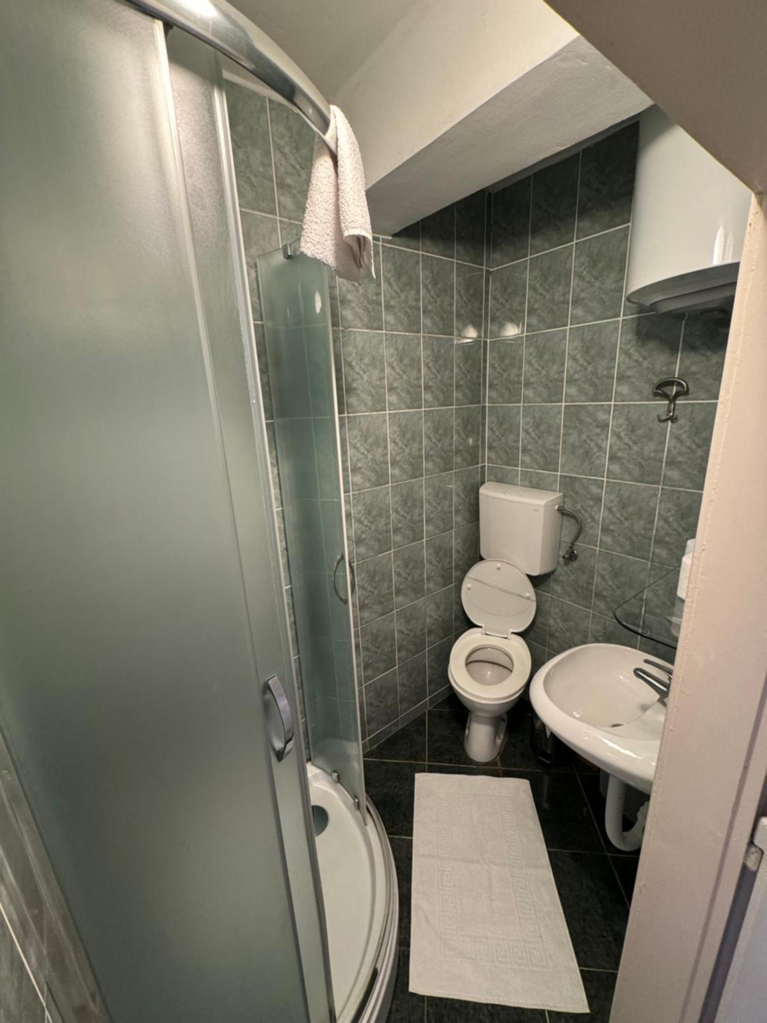Guest House Amfora ブドヴァ エクステリア 写真